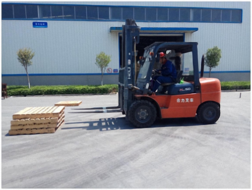 公司舉行叉車、抱車技能比武大賽