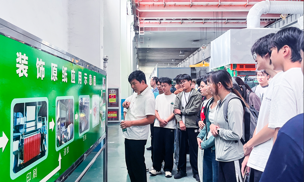 加強(qiáng)校企合作、促進(jìn)產(chǎn)教融合——齊魯工業(yè)大學(xué)師生赴齊峰開(kāi)展校企交流